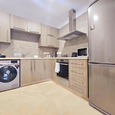1-2bd Апартаменты Пафос