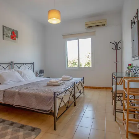 1-2bd Апартаменты