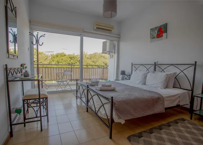 1-2bd Appartement Paphos