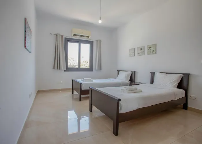 1-2bd Appartement Paphos