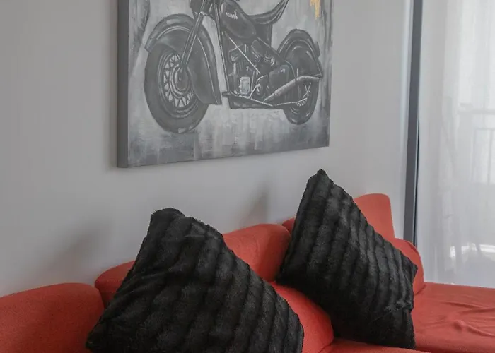 아파트 1-2bd 파포스